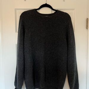 Uniqlo Men's Charcoal Wool Sweater Medium